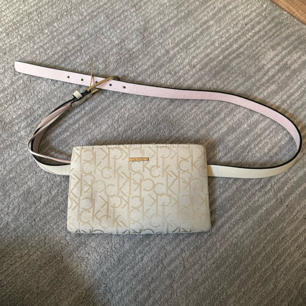 Calvin Klein Belt Fanny Pack, Cream color, Great Condition!